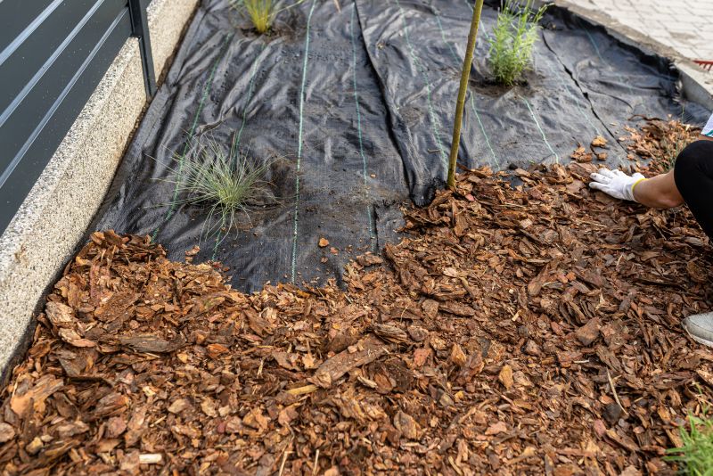 Pine Bark Installation in Honolulu, HI